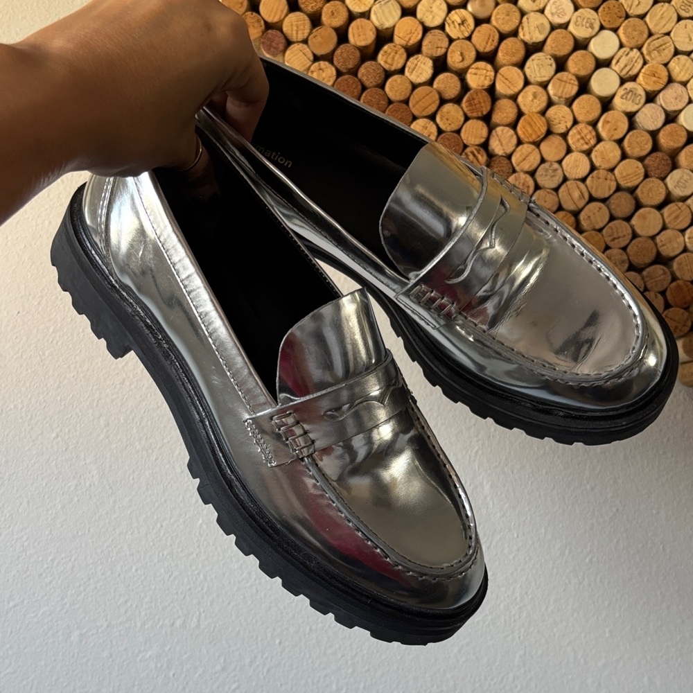 Reformation Agathea chunky leather loafer in silver mirror, size 11